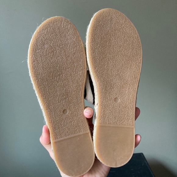 Joie | Rafi Zebra Stripe Patterned Leather Espadrilles Flat Platform Sandal - Picture 6 of 8